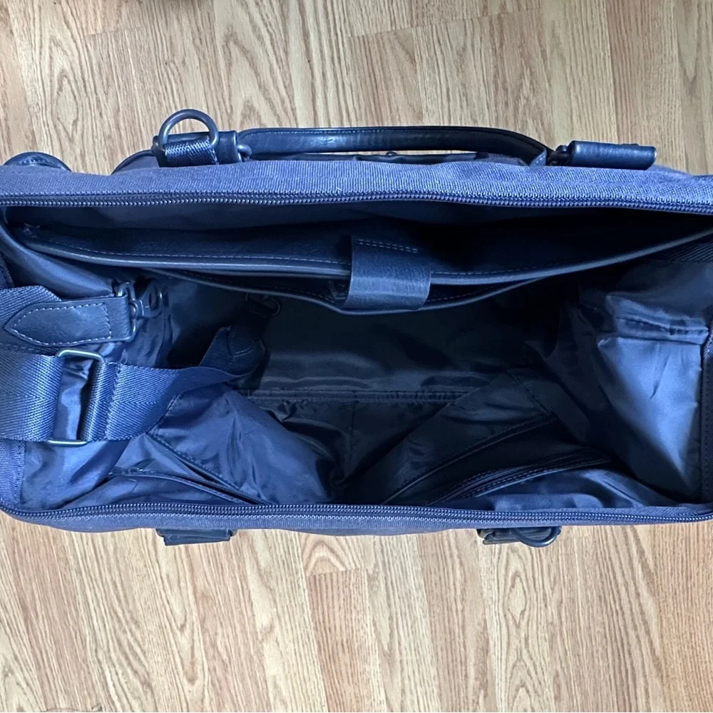 BEIS Midnight Blue Travel Bag - Picture 7 of 8